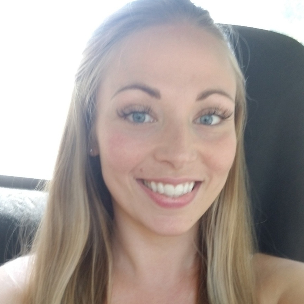 Meet your Posher, Melissa